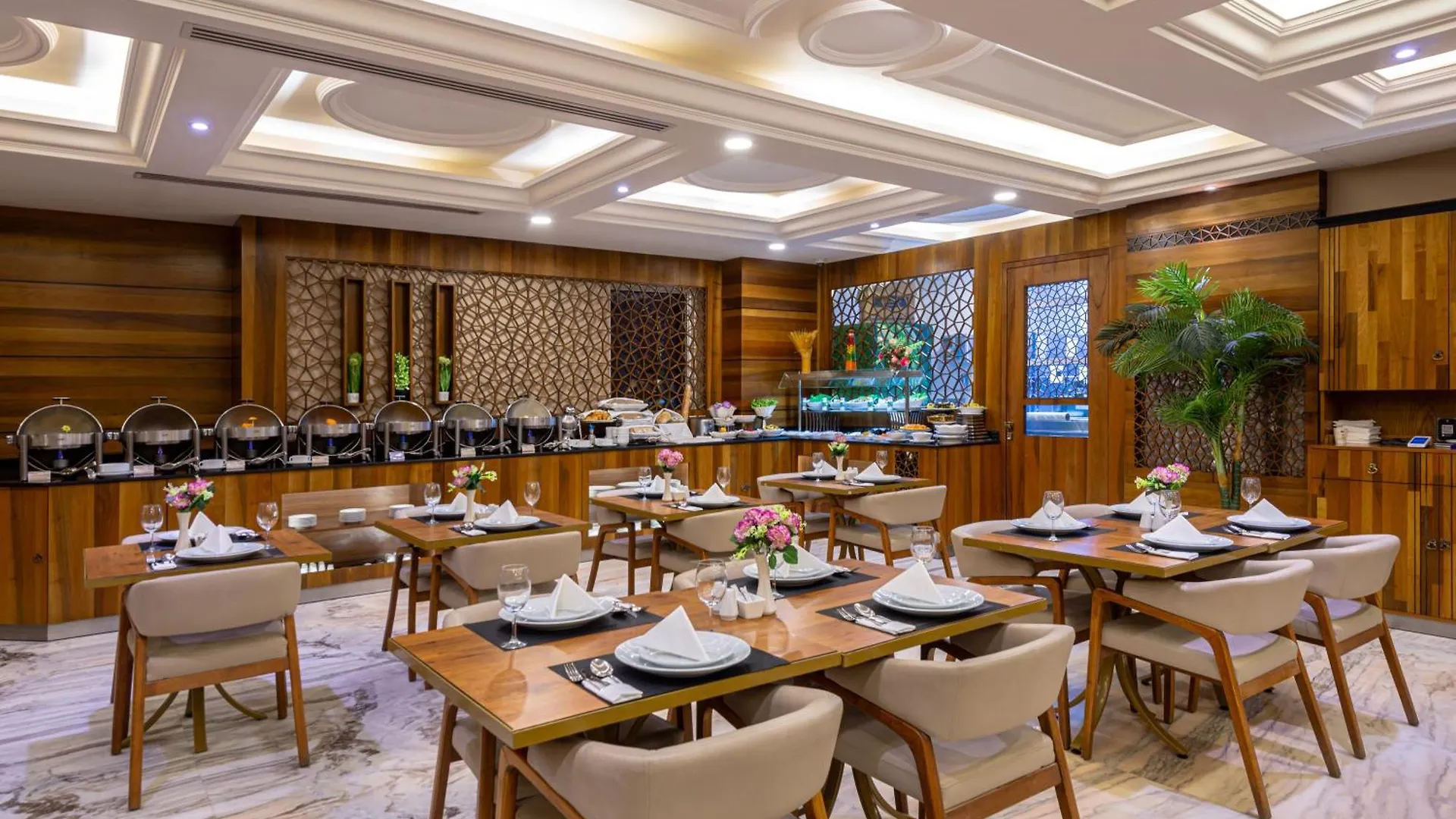 Crowne Rose Alsahafa Hotel Riyadh 4*,