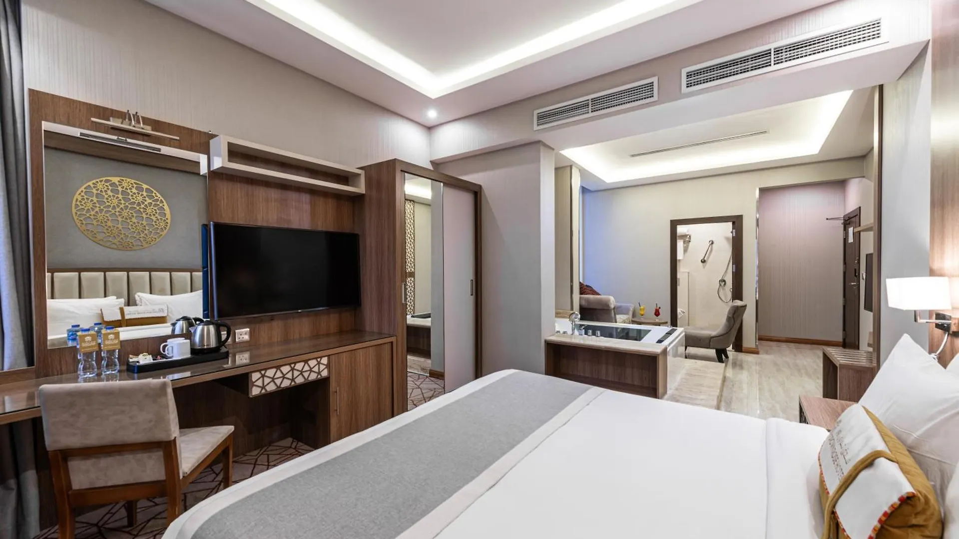 Crowne Rose Alsahafa Hotel Riyadh