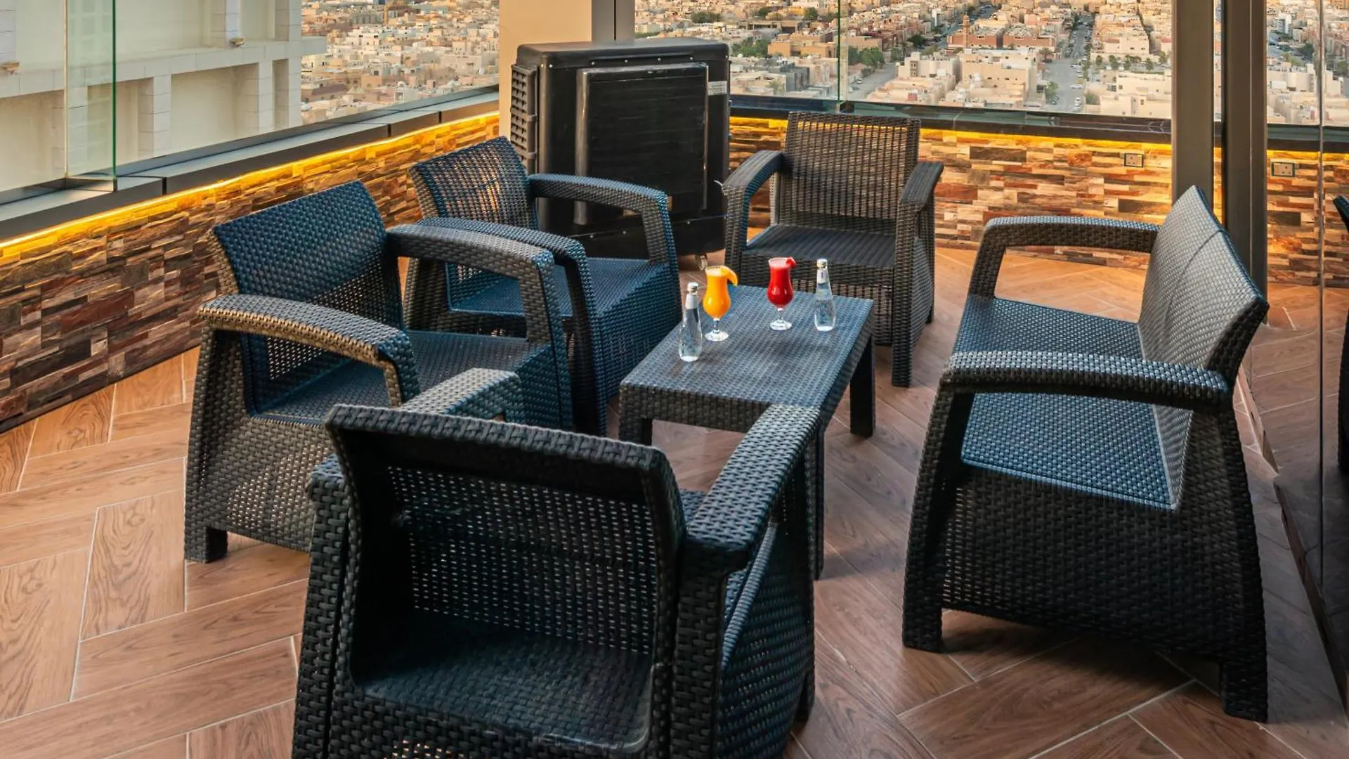 Crowne Rose Alsahafa Hotel Riyadh 4*,